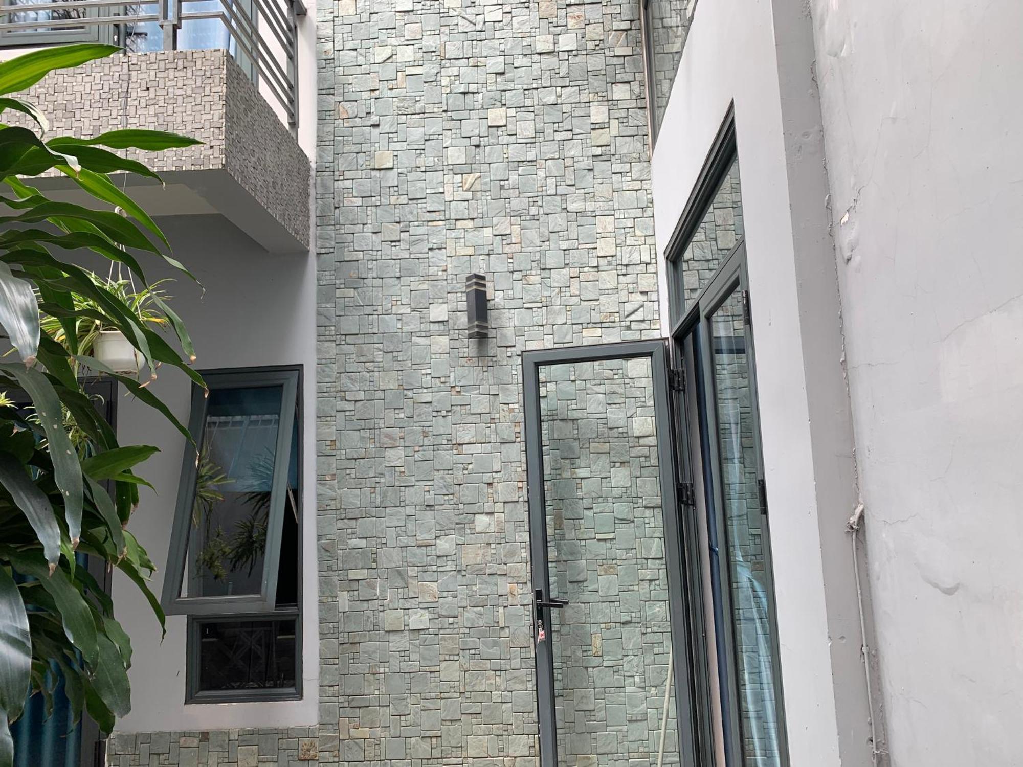 Tutaco Double With King Bed & Bath TP. Hồ Chí Minh